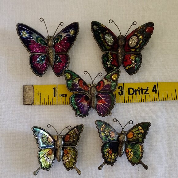 Five Vintage Brightly Colored Metal Butterflies Magnets - Picture 9 of 9